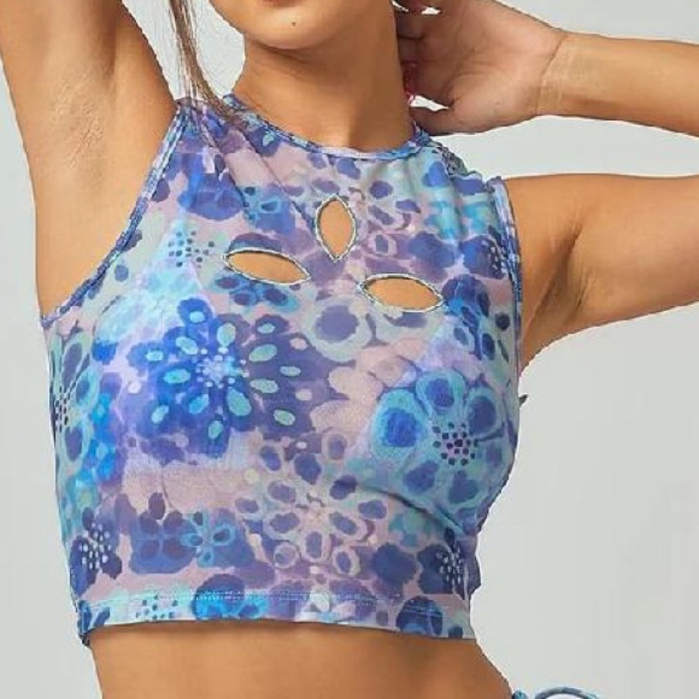 Cassie Laser Cut Crop Top with Mini Skirt Set NWT - Picture 3 of 14